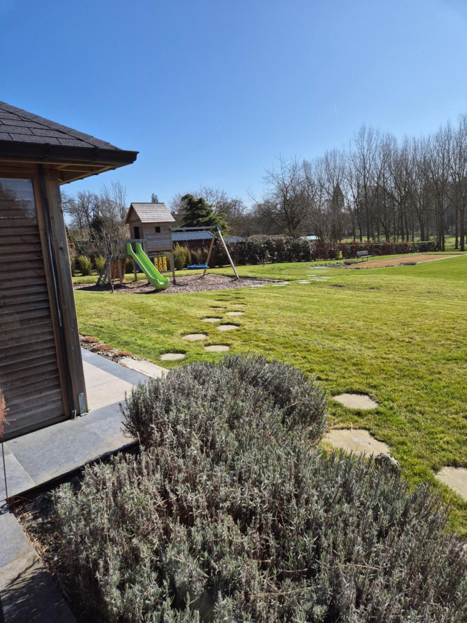 Le Paradis D'Henri Hannut Luaran gambar